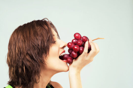 how many calories are in grapes