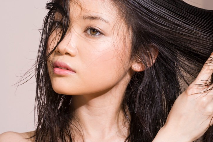 why is my hair suddenly oily